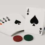 Verkkokasinoiden korttipelien säännöt ja strategiat pokerissa ja blackjackissa